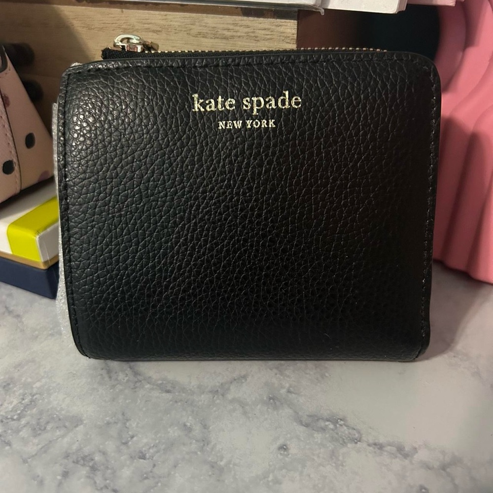 Kate Spade Black small I-zip bifold wallet